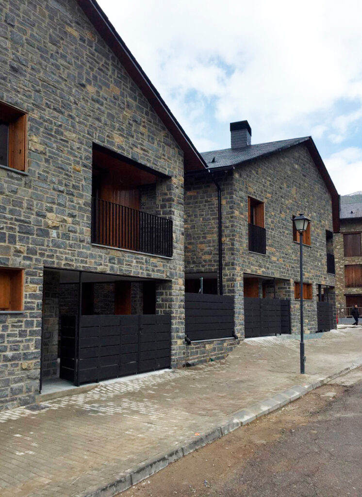 Chalets Adosados Villanúa